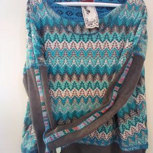 Unique, Scrapbook Clothing, Long Sleeve Casual Top.